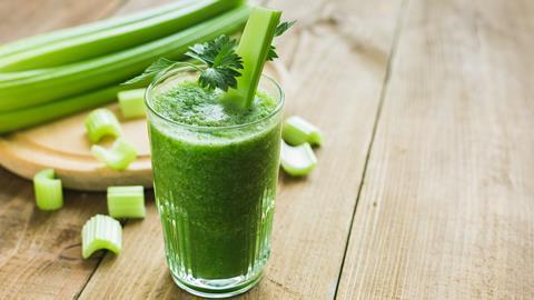 green celery juice smoothie
