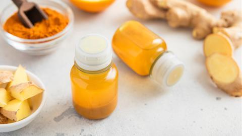 Turmeric juice shot