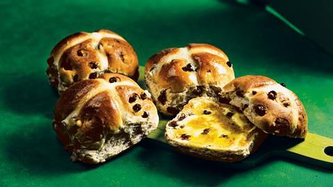 Plant Chef 4 Fruited Hot Cross Buns