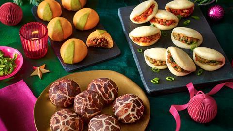 tesco-finest-6-steamed-duck-and-orange-buns