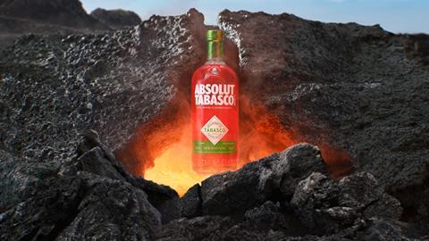 Absolut_Tabasco_ROW_Crevice_16-9_Clean