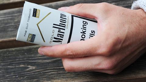 Marlboro Gold roll your own