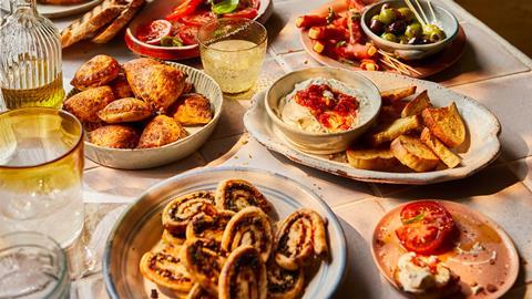07.waitrose_pos_summer_2024_deli_group_shot_4630a