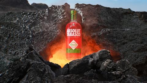 Absolut_Tabasco_ROW_Crevice_16-9_Clean