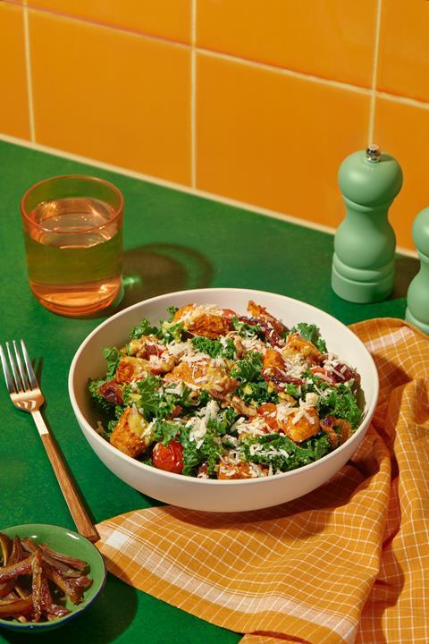 Calo_ www.Calo.app_en-gb _Date and Kale Salad