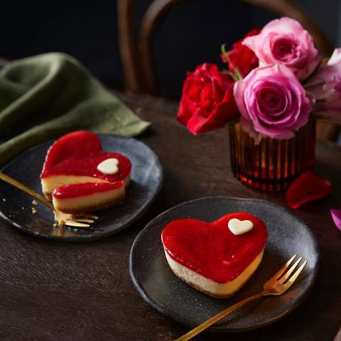 Irresistible Strawberry Kisses Cheesecakes