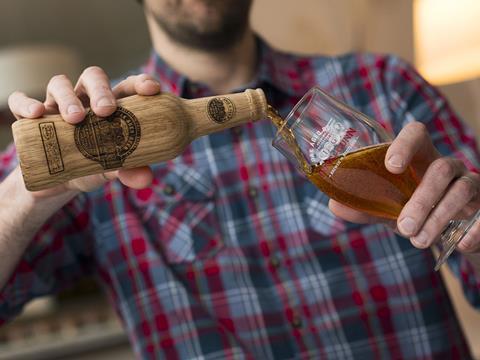 Innis and Gunn oak bottle