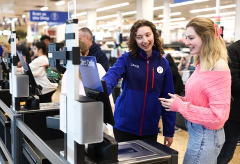 tesco store checkout clubcard pay customer worker (4)