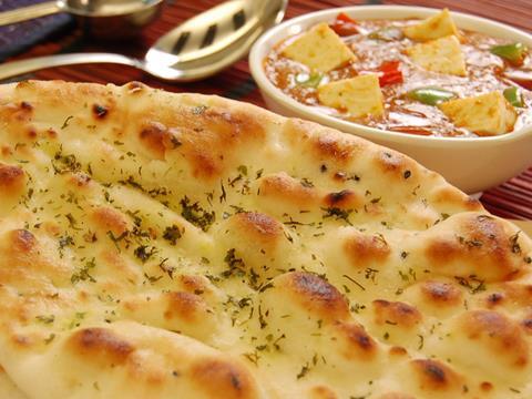 naan flat bread indian food