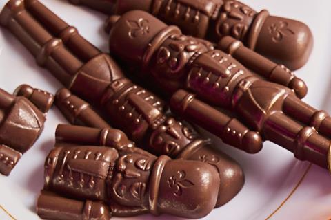 W_CHRISTMAS25_NO.1-4-CHOCOLATE-NUTCRACKERS_A_HIRES_SQUARE
