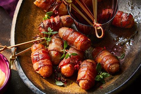 WP_MEDIAEDIT_CHRISTMAS2024_12-British-Treacle-Pigs-in-Blankets_HIGHRES_SQUARE