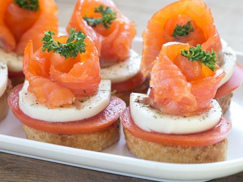 salmon canapes