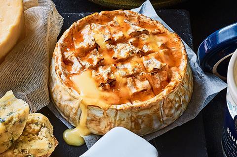 M&S Christmas Cheeseboard ft Hot Honey Brie Brulee, £7