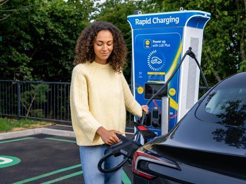 66d15f7bdd1c-Lidl_EVCharger (1)