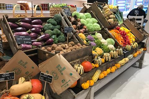 daylesford organic fruit and veg aisle
