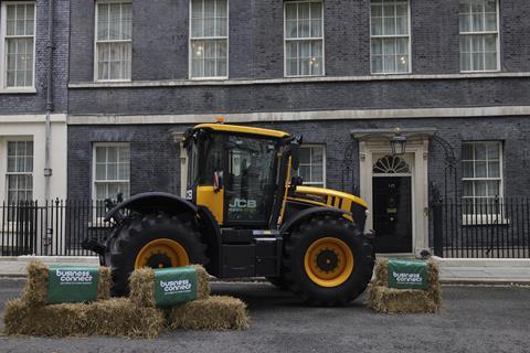 farm to fork summit 10 downing street farming politics tractor - Simon Dawson  No 10 Downing Street
