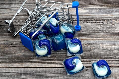 laundry washing pods capsules cleaning trolley GettyImages-1344843763