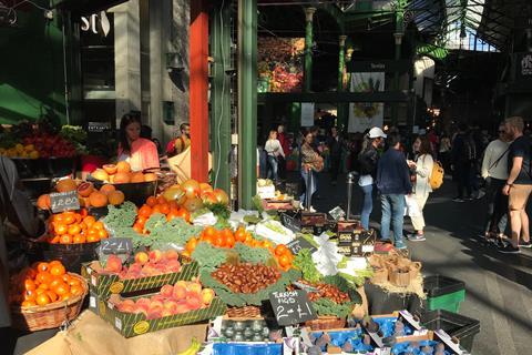 borough market fruit and veg stall