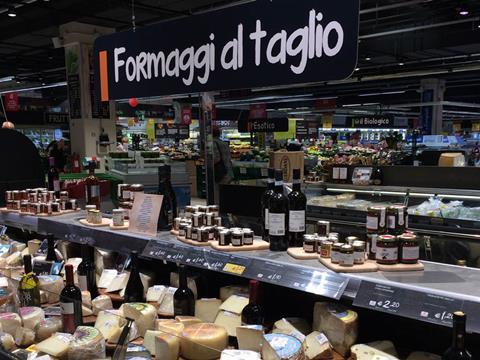 Cheese fixture at Auchan in Rome