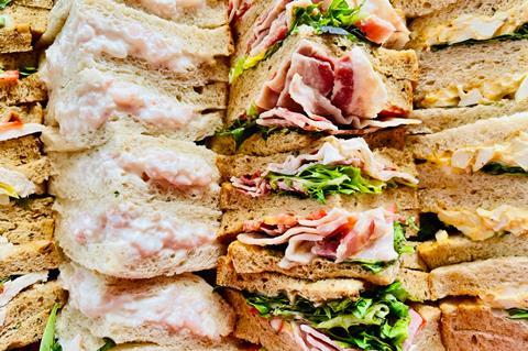 sandwiches food to go lunch