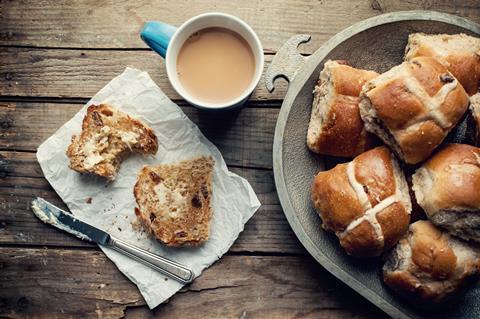 hot cross buns easter tea