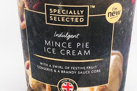 Aldi Specially Selected Indulgent Mince Pie Ice Cream