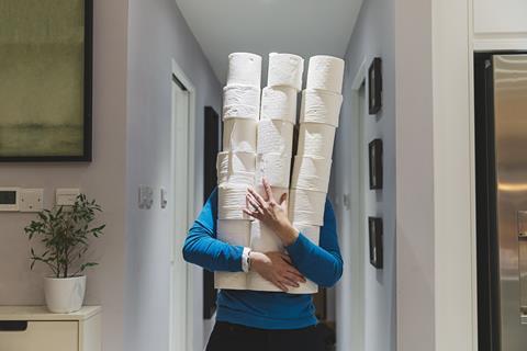 Loo roll GettyImages-1211609772