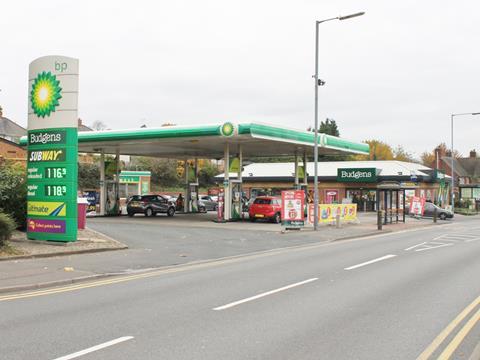 MFG bp forecourt