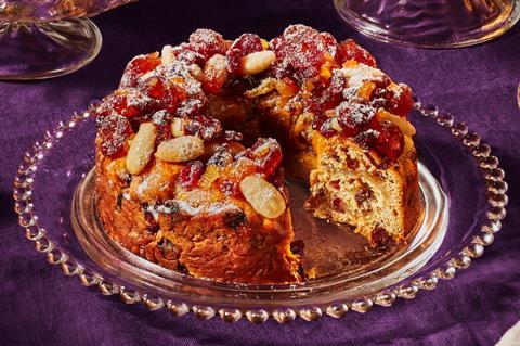 Sainsbury_s Taste the Difference Puddings & Stollen Wreath - Christmas 2025