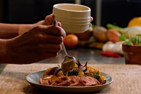 GRESSINGHAM_TVC_ V11 STILLS SAUCE POUR