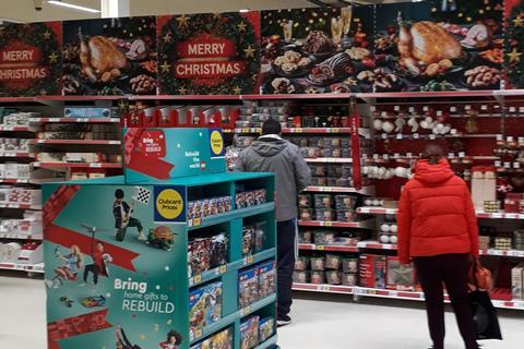 Tesco Christmas aisle (2)