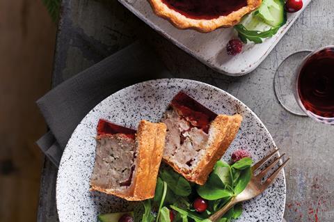 Irresistible Cranberry & Port Flooded Pork Pie 440g