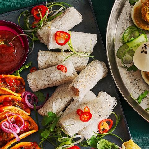 tesco-finest-10-kimchi-inspired-vegetable-crystal-rolls