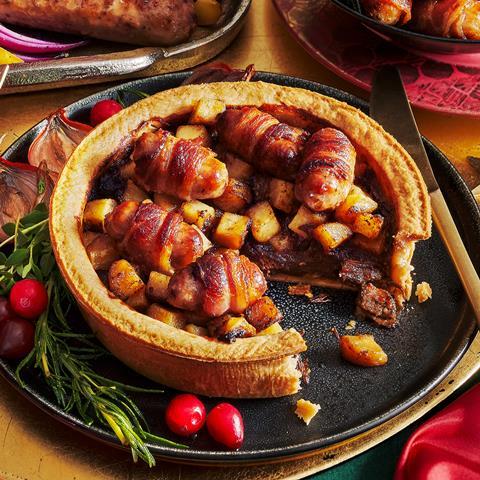 tesco-pigs-in-blankets-topped-steak-pie