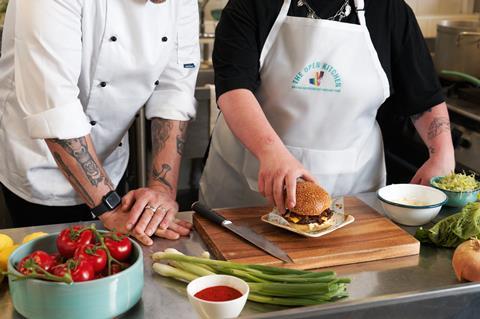 10_Deliveroo The Open Kitchen_Trainee chef and Nanny Bill_s The Yard