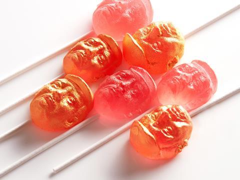 trump sucks lollies