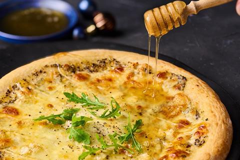 Brie Truffle Honey Pizza_04