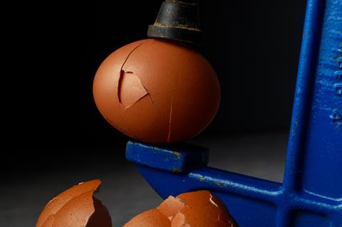 cracking egg crack unsplash