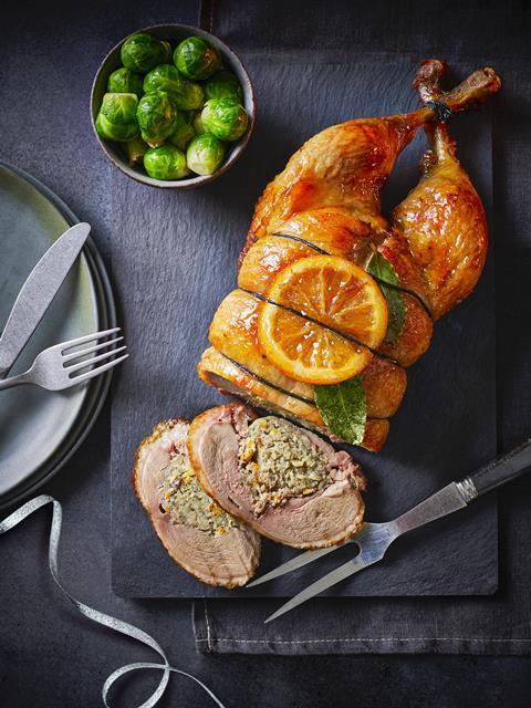 CIJ21_Tesco Finest Easy Carve Duck with Maple _ Orange Glaze_RGB