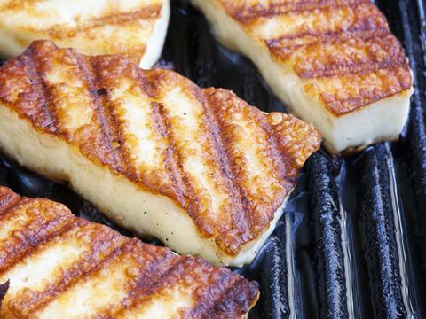 Grilled halloumi cheese