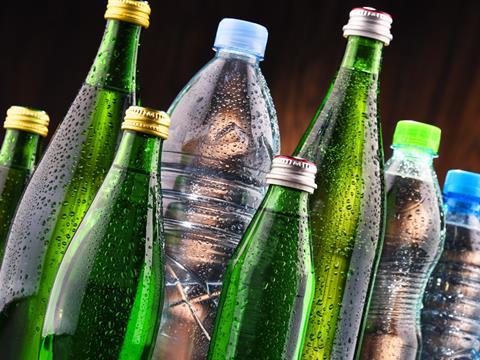 Fizzy soft drinks bottles carbonated co2