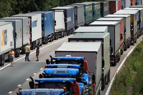 Dover-lorries