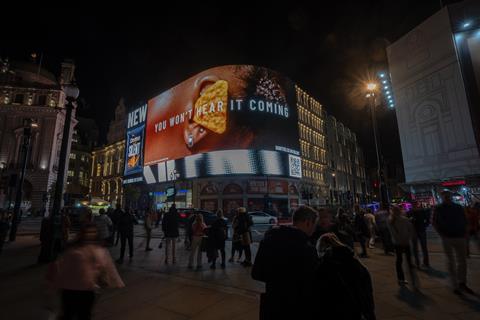 Doritos Silent - Piccadilly Circus at night