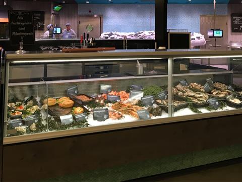 Fish counter at Markthalle Germany