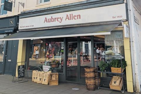 Aubrey Allen exterior