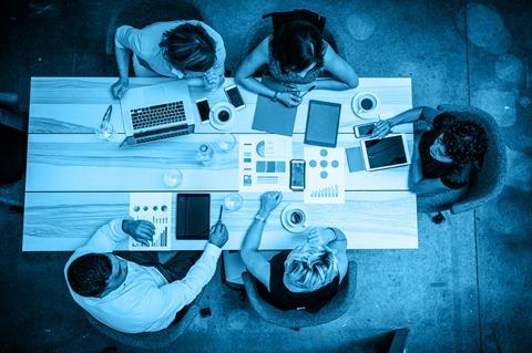people-roundtable-network-data