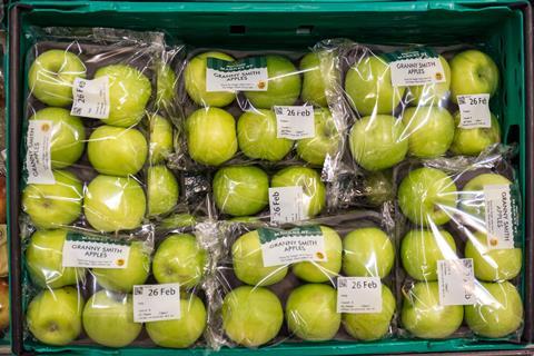 Morrisons granny smith apples packaged