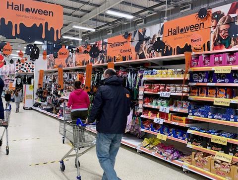 Tesco drops golden token into Hull store for shoppers to find