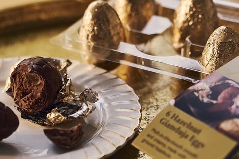 No1_6_Hazelnut_Gianduja_Eggs_1