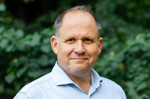 Henry Dimb Headshot